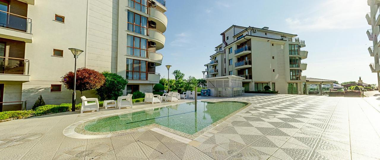 Long Beach Resort Shkorpilovtsi Buitenkant foto