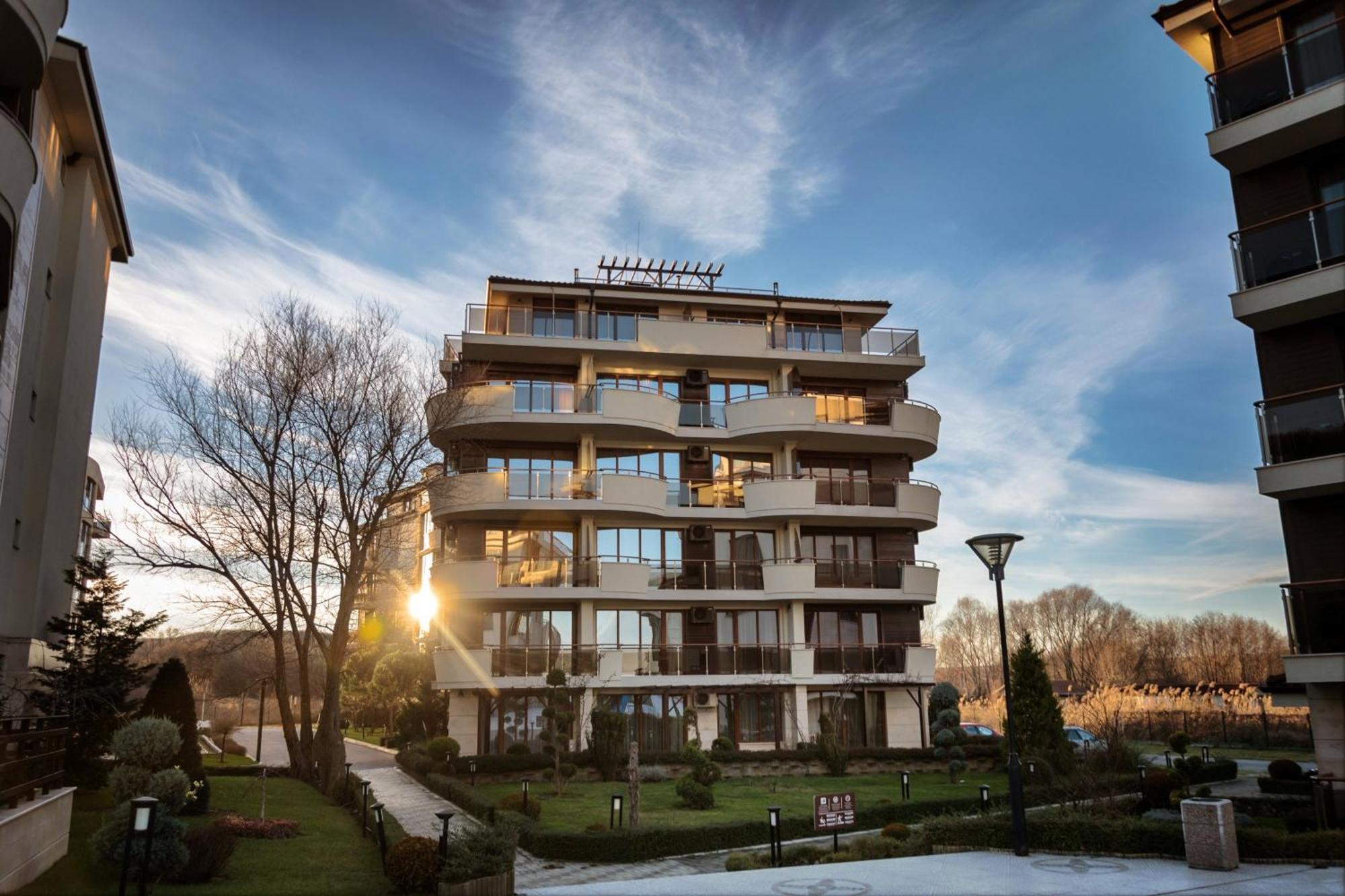 Long Beach Resort Shkorpilovtsi Buitenkant foto